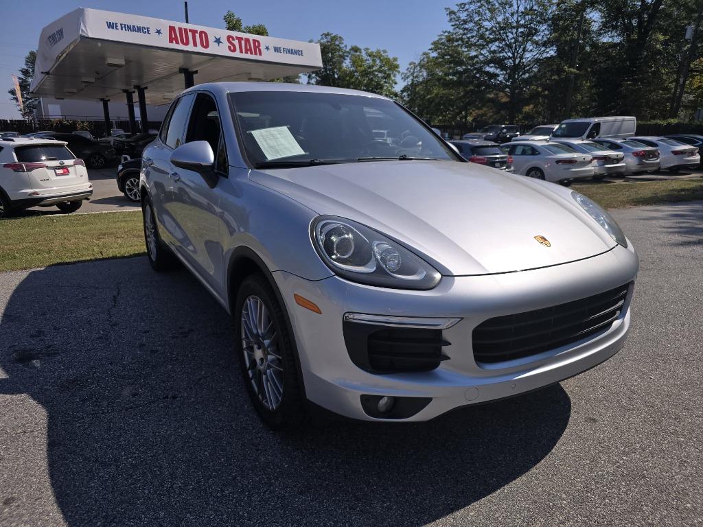 2016 Porsche Cayenne Base's photo